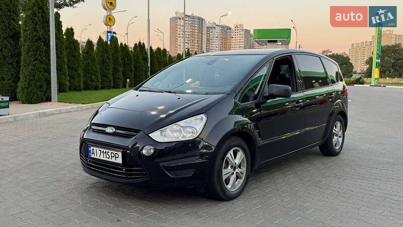 Минивэн Ford S-Max 2011 в Киеве