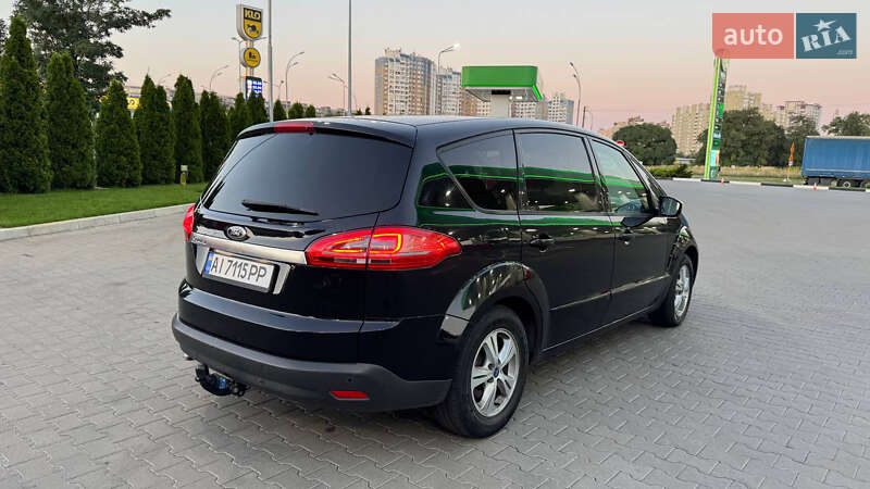 Минивэн Ford S-Max 2011 в Киеве