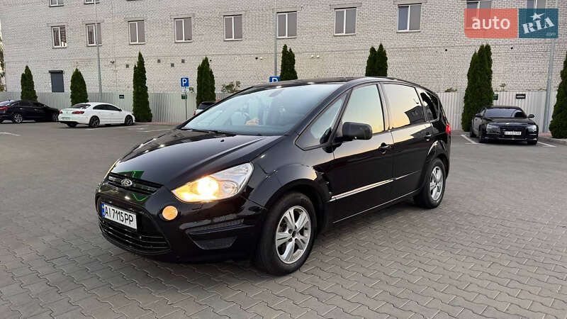 Минивэн Ford S-Max 2011 в Киеве