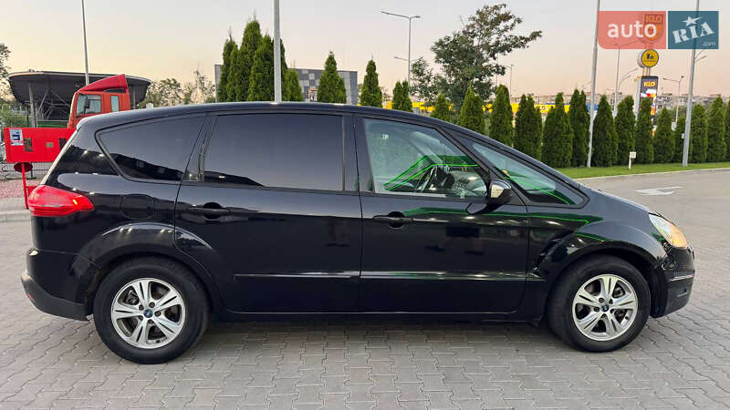Минивэн Ford S-Max 2011 в Киеве
