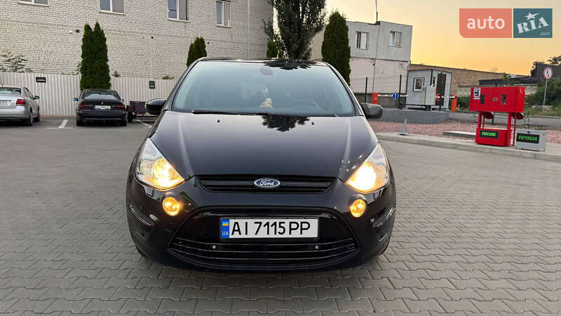 Минивэн Ford S-Max 2011 в Киеве