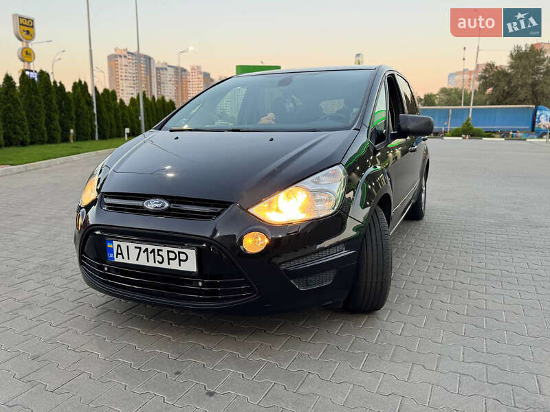 Минивэн Ford S-Max 2011 в Киеве