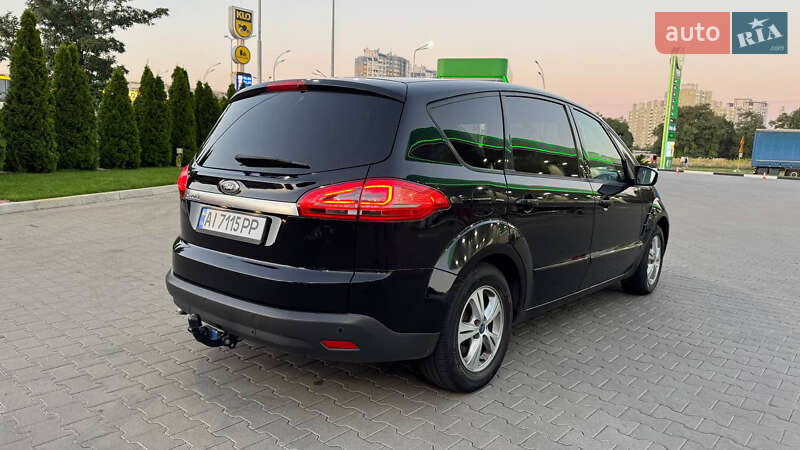 Минивэн Ford S-Max 2011 в Киеве