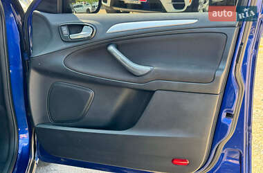 Минивэн Ford S-Max 2013 в 