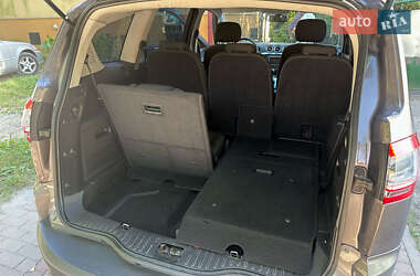 Минивэн Ford S-Max 2012 в 
