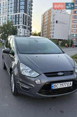 Минивэн Ford S-Max 2012 в 
