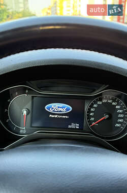 Минивэн Ford S-Max 2012 в 