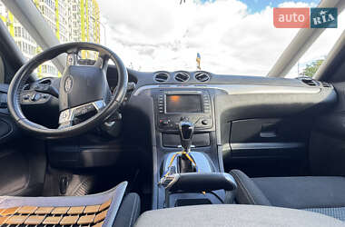 Минивэн Ford S-Max 2012 в 