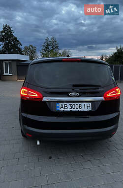 Минивэн Ford S-Max 2011 в 