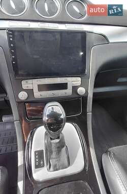 Минивэн Ford S-Max 2010 в 
