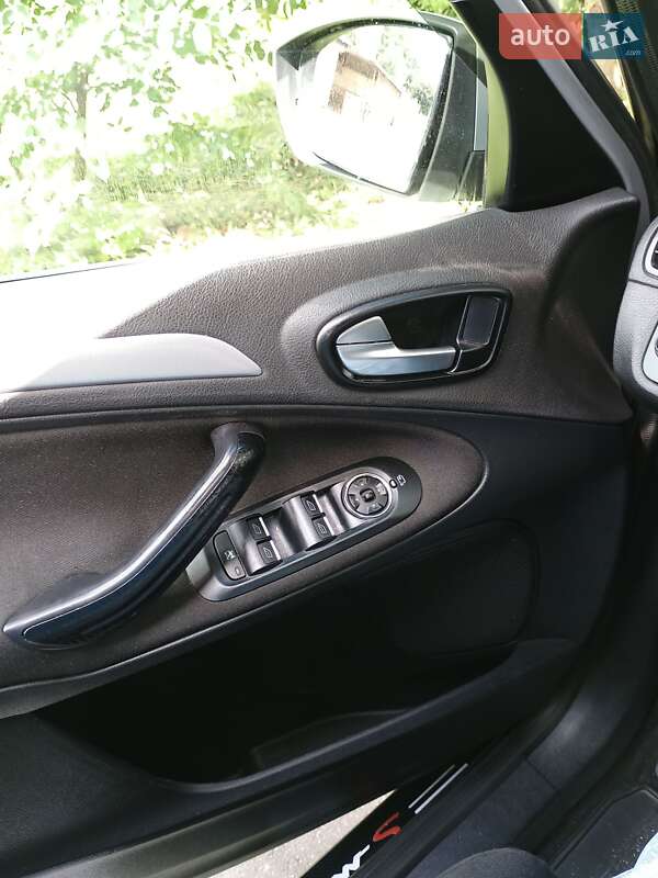 Мінівен Ford S-Max 2009 в Шепетівці