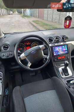 Мінівен Ford S-Max 2013 в 