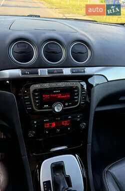 Мінівен Ford S-Max 2013 в 