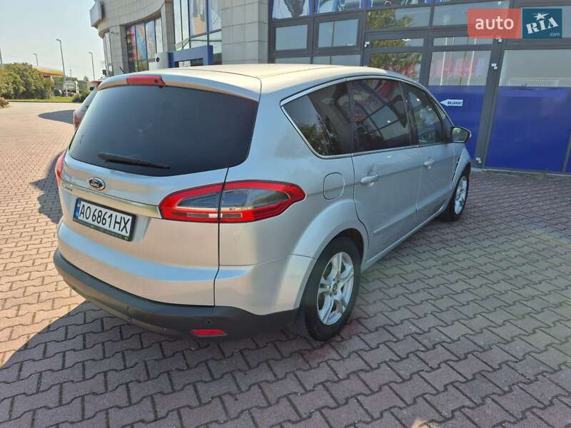 Минивэн Ford S-Max 2011 в Виноградове