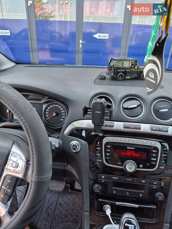 Минивэн Ford S-Max 2011 в Виноградове