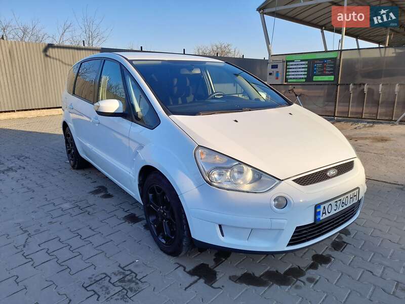 Минивэн Ford S-Max 2008 в 