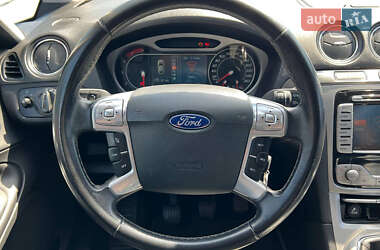 Минивэн Ford S-Max 2010 в 