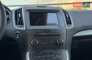 Мінівен Ford S-Max 2020 в 