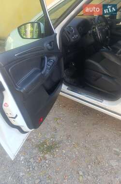 Минивэн Ford S-Max 2010 в 