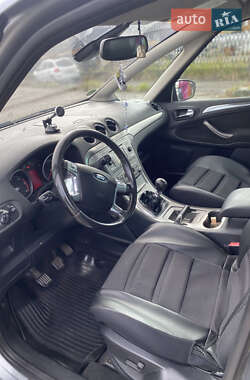 Минивэн Ford S-Max 2006 в 