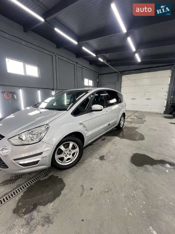 Минивэн Ford S-Max 2010 в Львове