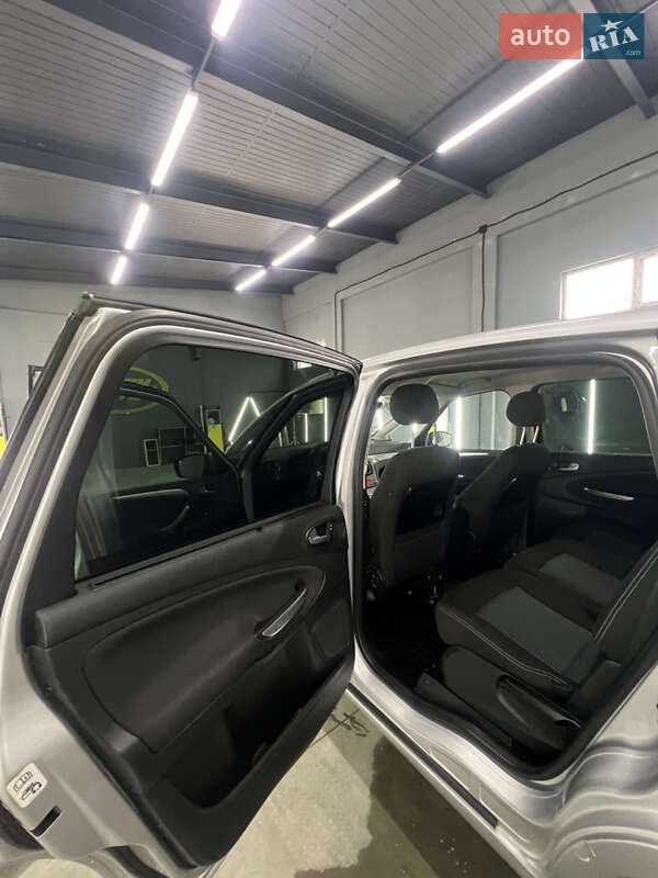 Минивэн Ford S-Max 2010 в Львове