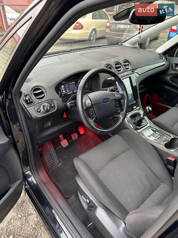 Мінівен Ford S-Max 2007 в Нововолинську