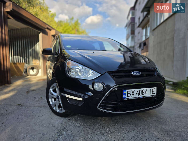 Мінівен Ford S-Max 2010 в 