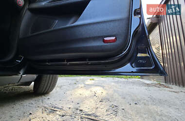 Мінівен Ford S-Max 2010 в 