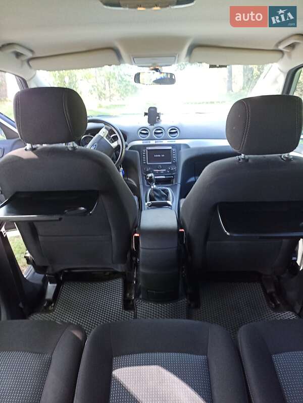 Минивэн Ford S-Max 2013 в Коростене