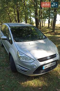 Мінівен Ford S-Max 2013 в 