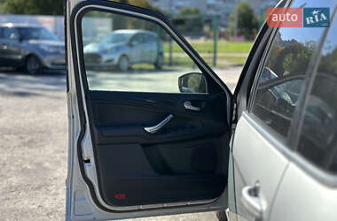 Мінівен Ford S-Max 2014 в 