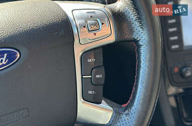 Мінівен Ford S-Max 2014 в 