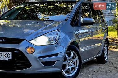 Минивэн Ford S-Max 2013 в 