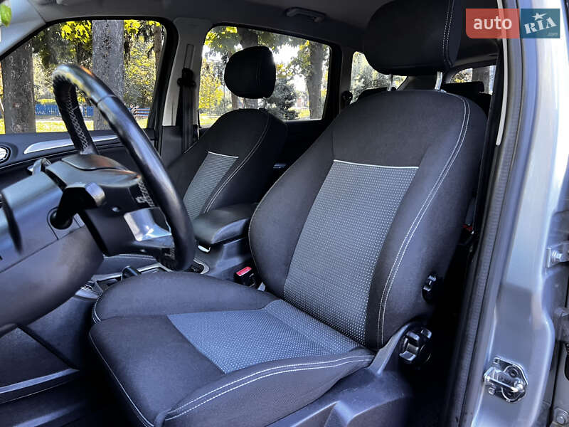 Мінівен Ford S-Max 2013 в Києві