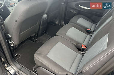 Мінівен Ford S-Max 2013 в 