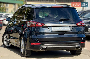 Минивэн Ford S-Max 2015 в 
