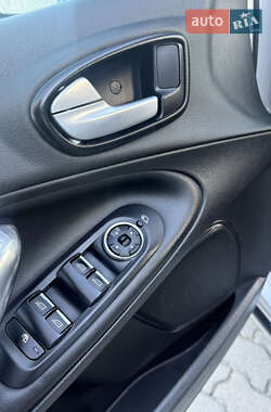 Мінівен Ford S-Max 2013 в 