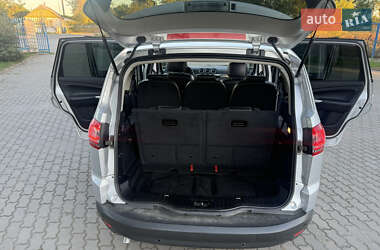 Мінівен Ford S-Max 2013 в 