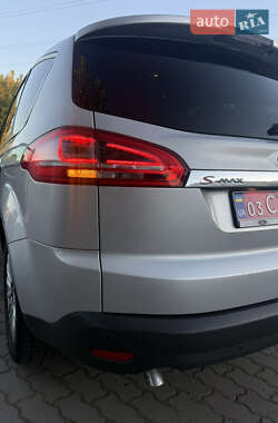 Мінівен Ford S-Max 2013 в 