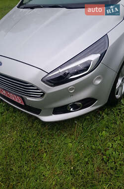 Мінівен Ford S-Max 2019 в 