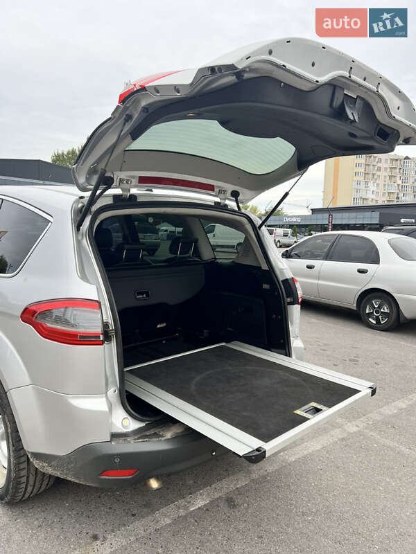 Мінівен Ford S-Max 2010 в Одесі