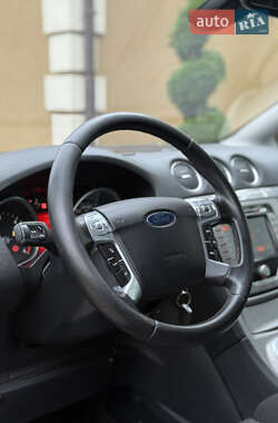 Минивэн Ford S-Max 2007 в 