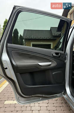 Минивэн Ford S-Max 2007 в 