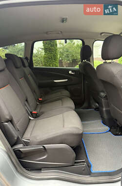 Минивэн Ford S-Max 2007 в 