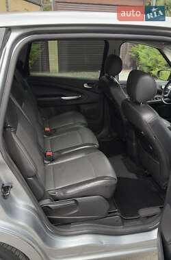 Минивэн Ford S-Max 2009 в 