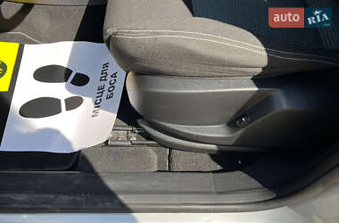 Минивэн Ford S-Max 2011 в 