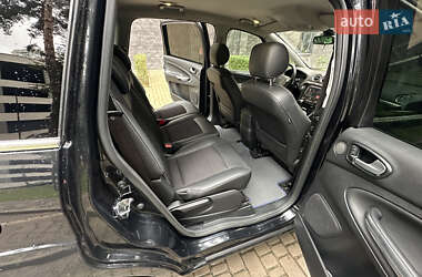 Минивэн Ford S-Max 2013 в 