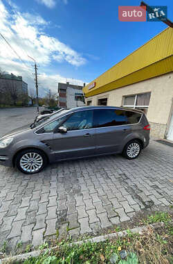 Минивэн Ford S-Max 2011 в 