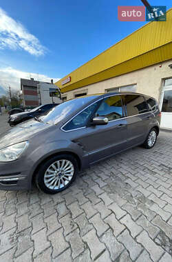 Минивэн Ford S-Max 2011 в 